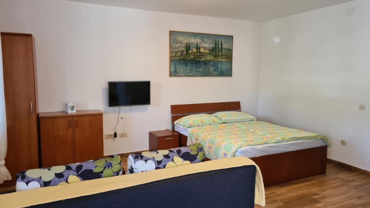 Apartments Ivanovski ราบ ภายนอก รูปภาพ