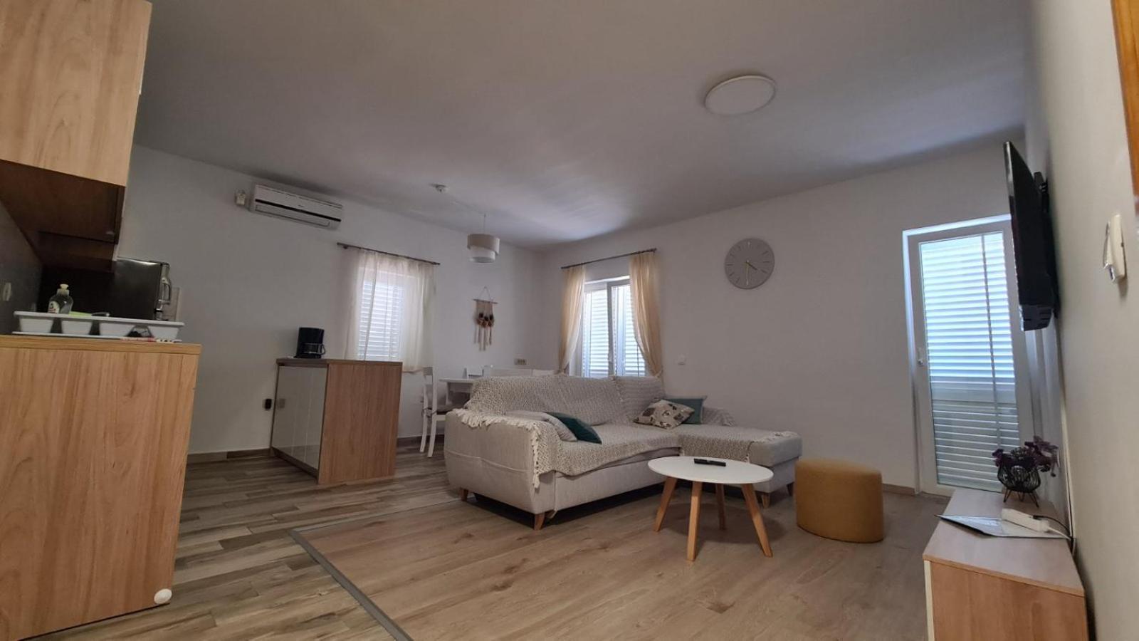Apartments Ivanovski ราบ ภายนอก รูปภาพ